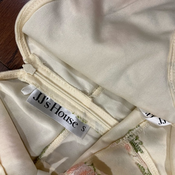 JJ’s House Floral Embroidered Dress size small - Picture 7 of 7